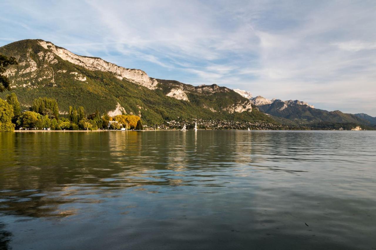 Le Matignon - Design Apartment Facing Lake Annecy Buitenkant foto